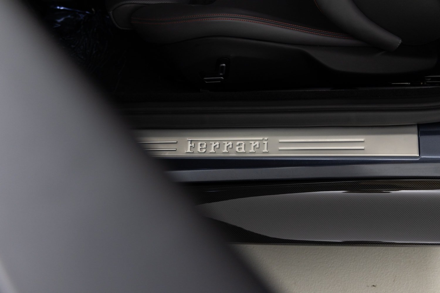 Used 2021 Ferrari Roma RWD image 38