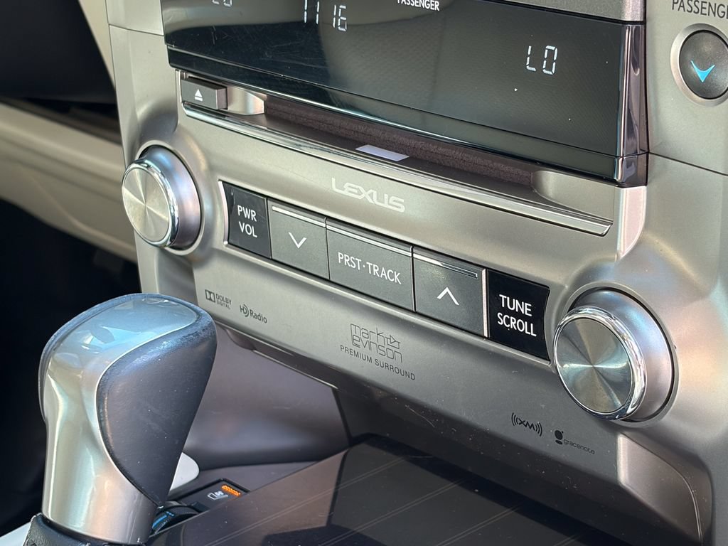 Used 2021 Lexus GX 460 Luxury w/ Sport Design Package AWD/4WD image 33