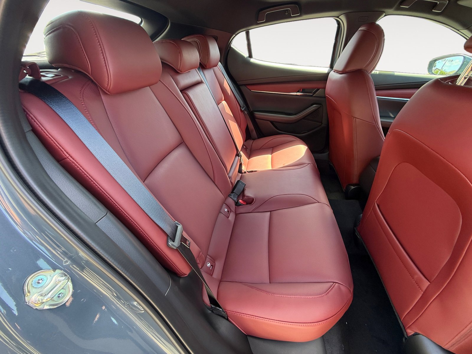 New 2026 MAZDA MAZDA3 2.5 S Hatchback w/ Premium Pkg FWD image 18