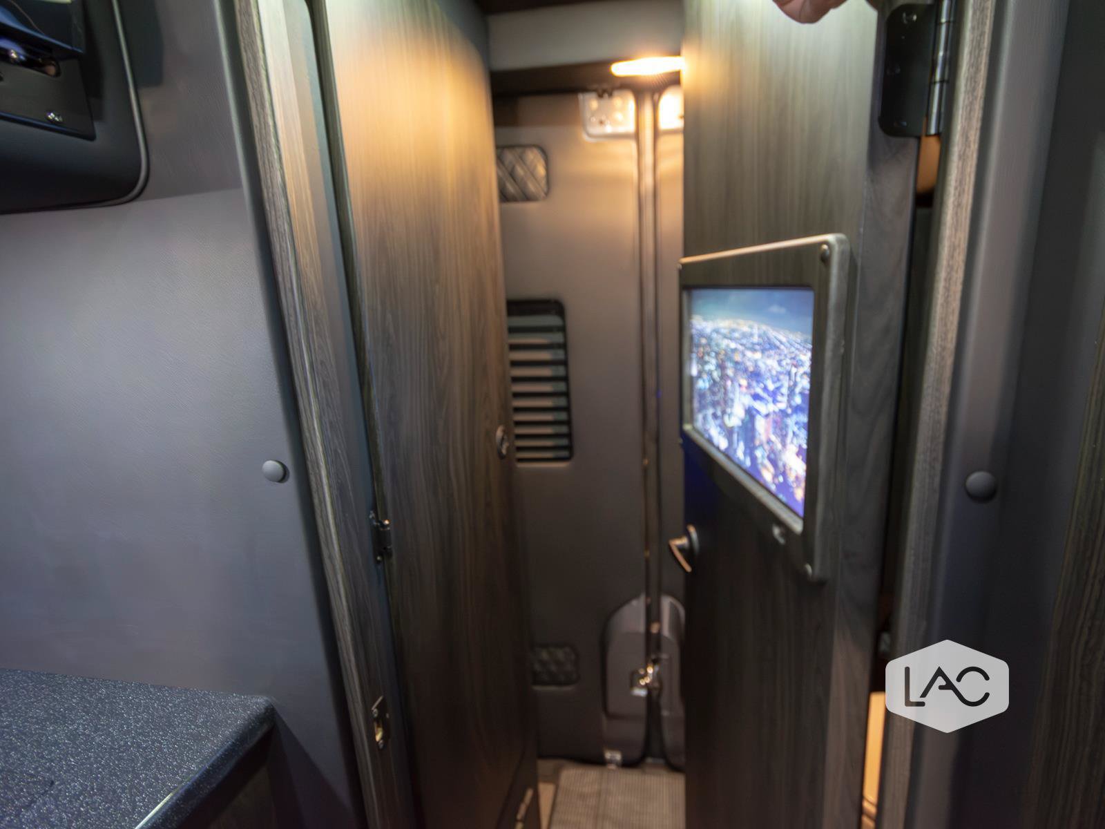 Used 2025 Mercedes-Benz Sprinter 3500 image 16