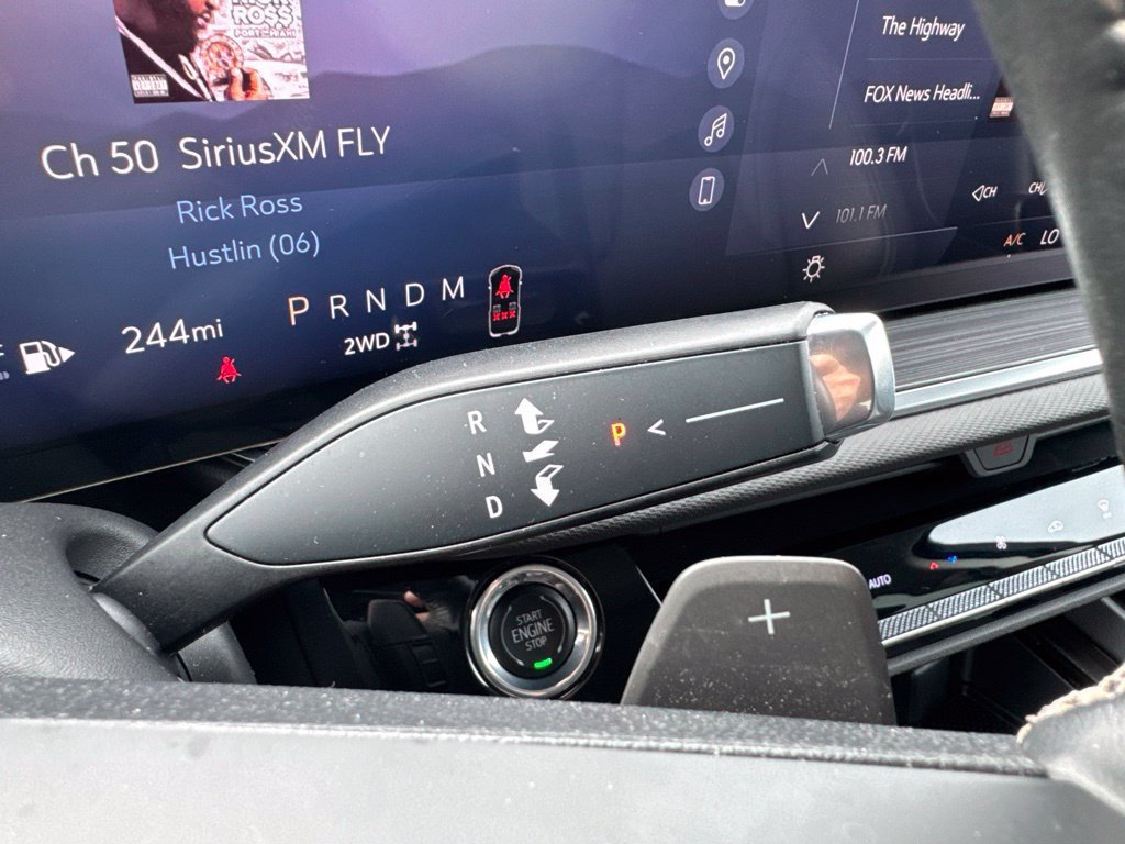Used 2024 Buick Envision Preferred AWD/4WD image 9