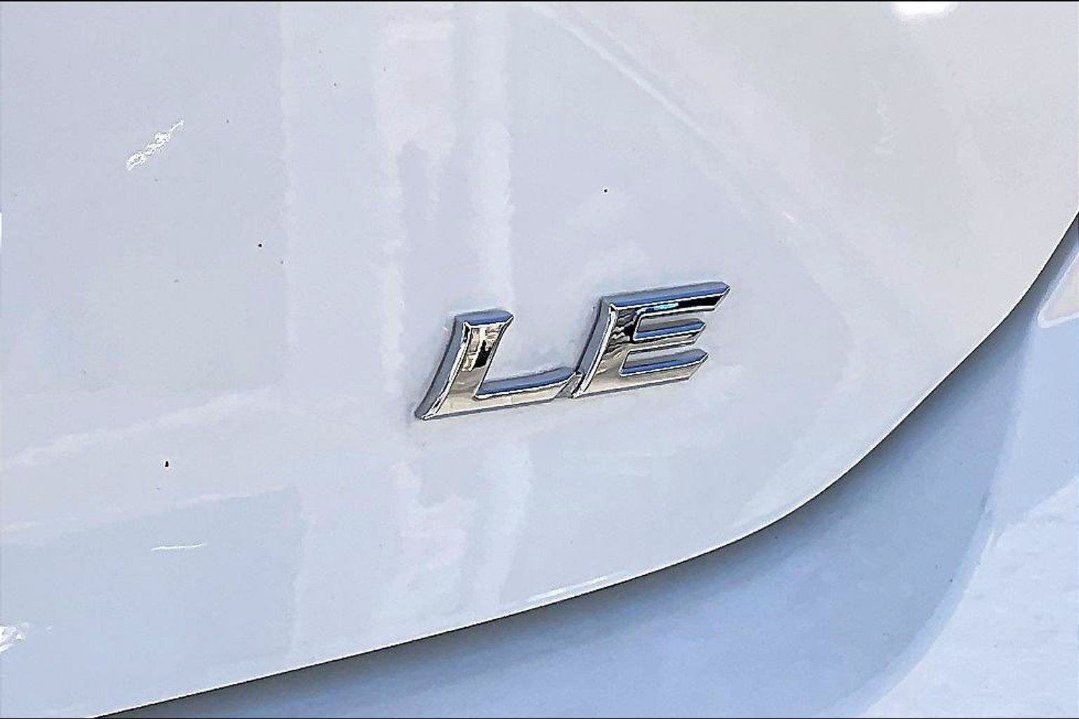Used 2026 Toyota Camry LE FWD image 8