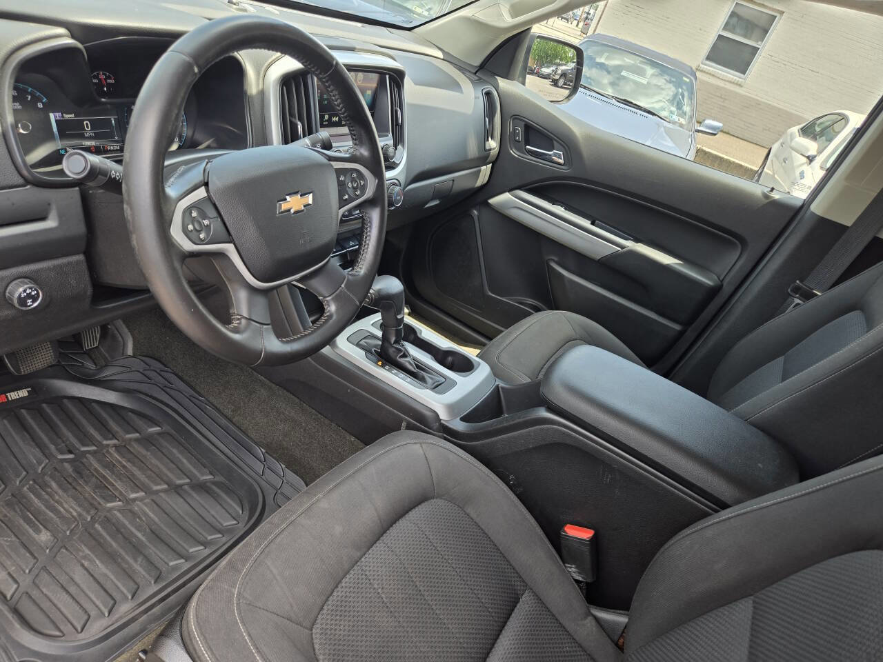 Used 2016 Chevrolet Colorado LT w/ LT Convenience Package image 14