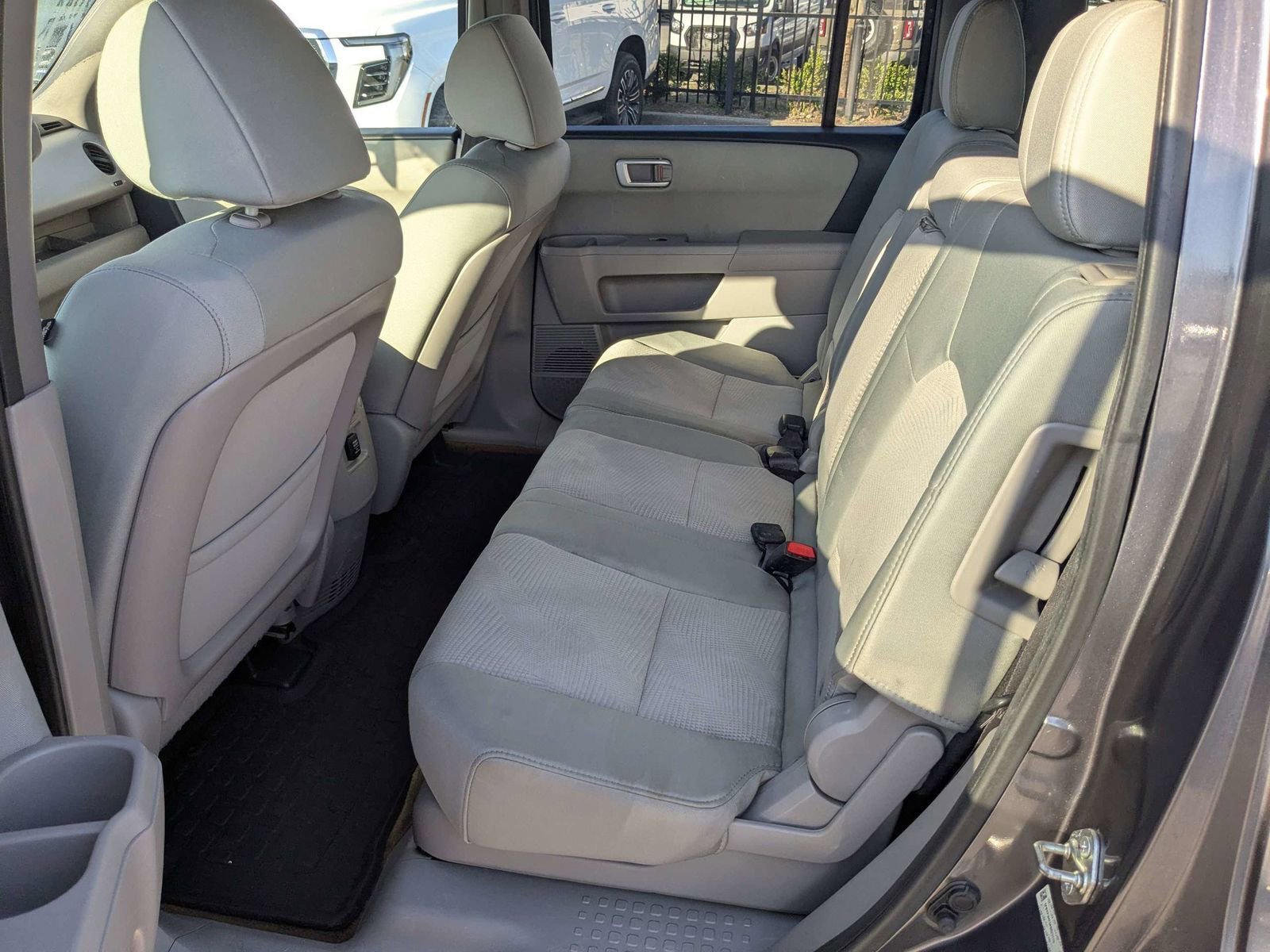 Used 2015 Honda Pilot LX image 14