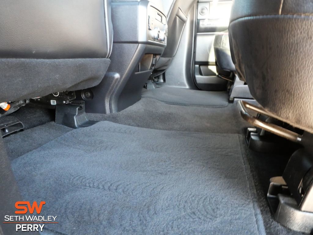 Used 2021 Ford Expedition Limited image 12