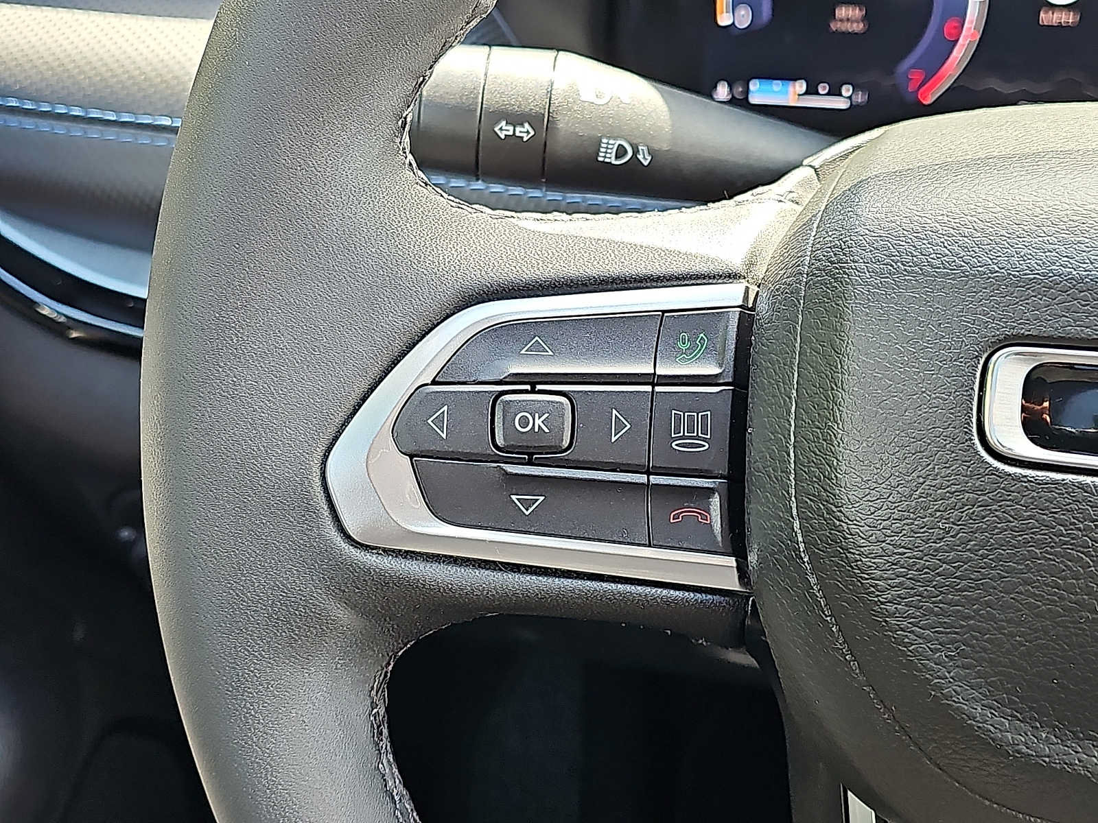 Used 2025 Jeep Compass Limited w/ High Altitude Package AWD/4WD image 23