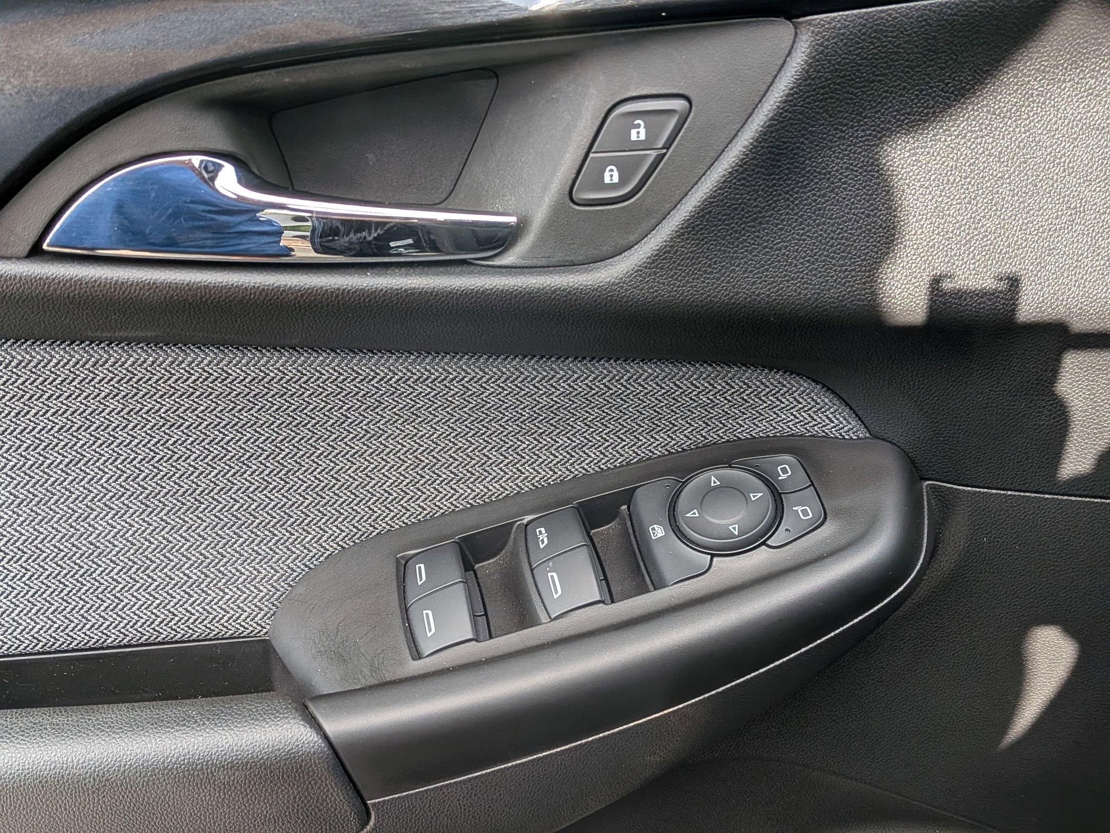 Certified 2025 Chevrolet TrailBlazer LT w/ Convenience Package FWD image 15