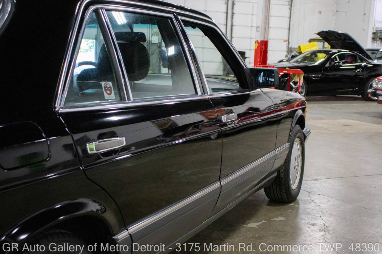 Used 1989 Mercedes-Benz 560 SEL image 23