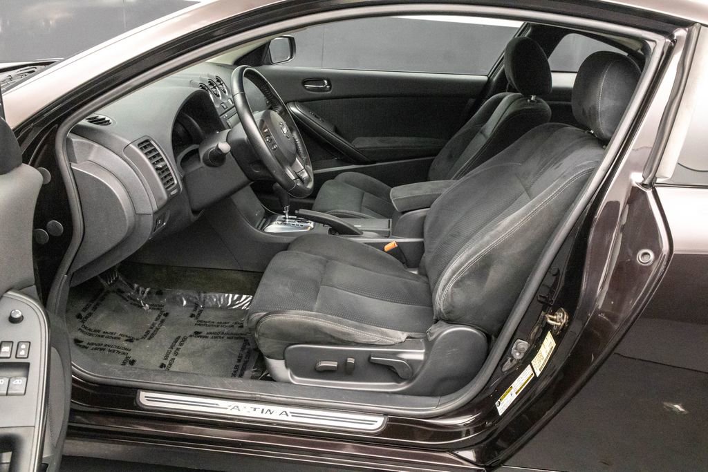 Used 2010 Nissan Altima 2.5 S w/ Convenience Pkg FWD image 5
