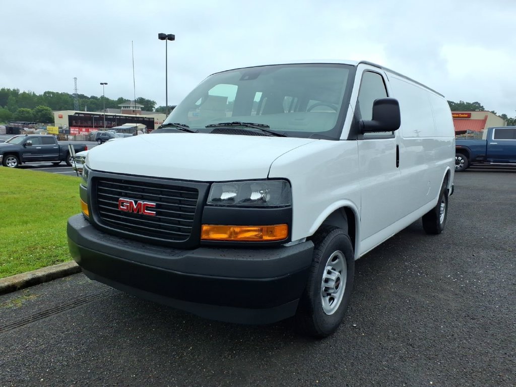 New 2026 GMC Savana 2500 Extended w/ Driver Convenience Package RWD image 3