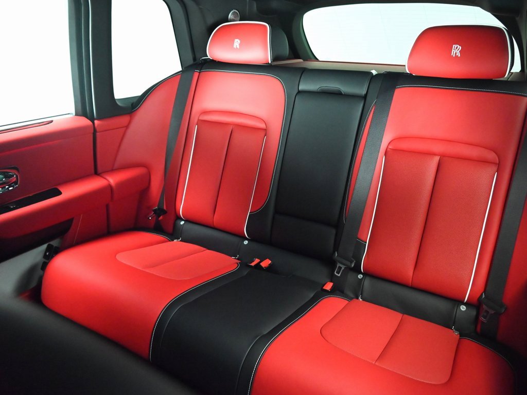 New 2025 Rolls-Royce Cullinan image 11
