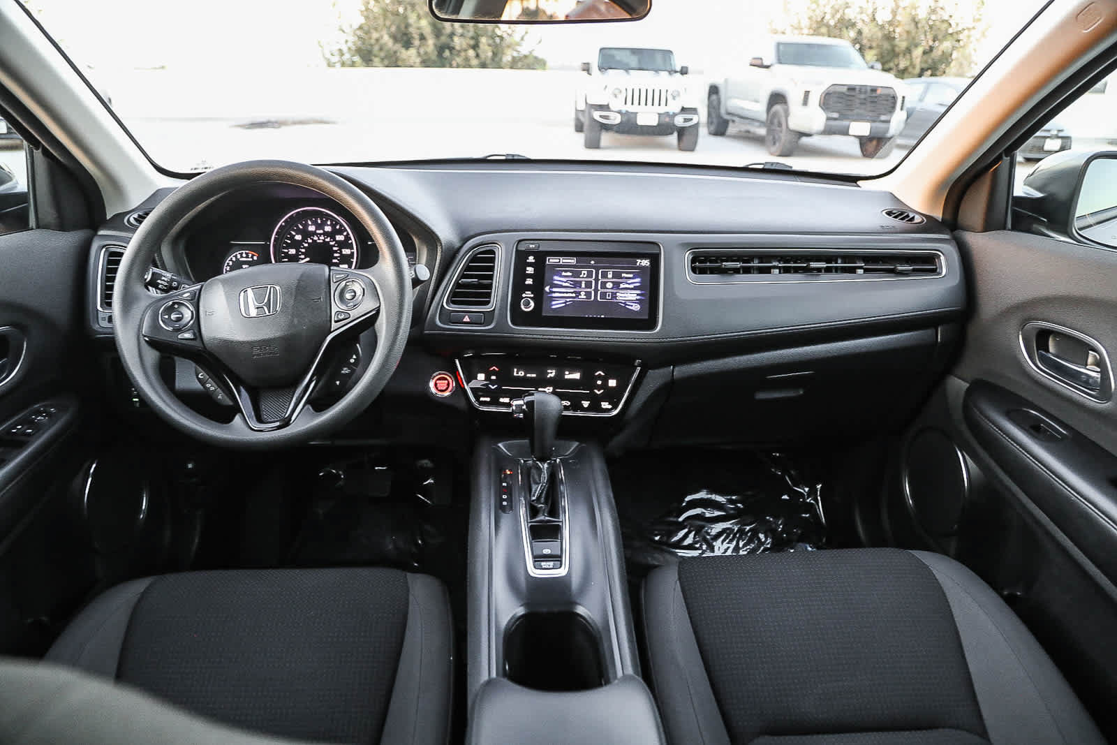 Used 2021 Honda HR-V EX image 12