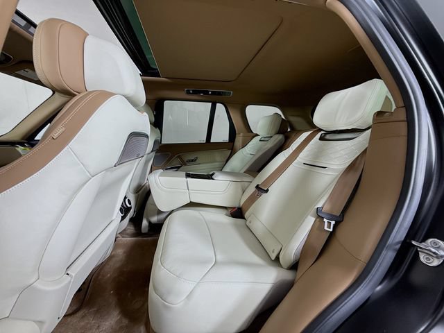 New 2026 Land Rover Range Rover SV AWD/4WD image 24