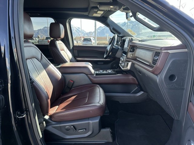 Used 2023 Ford Expedition Max Limited image 17
