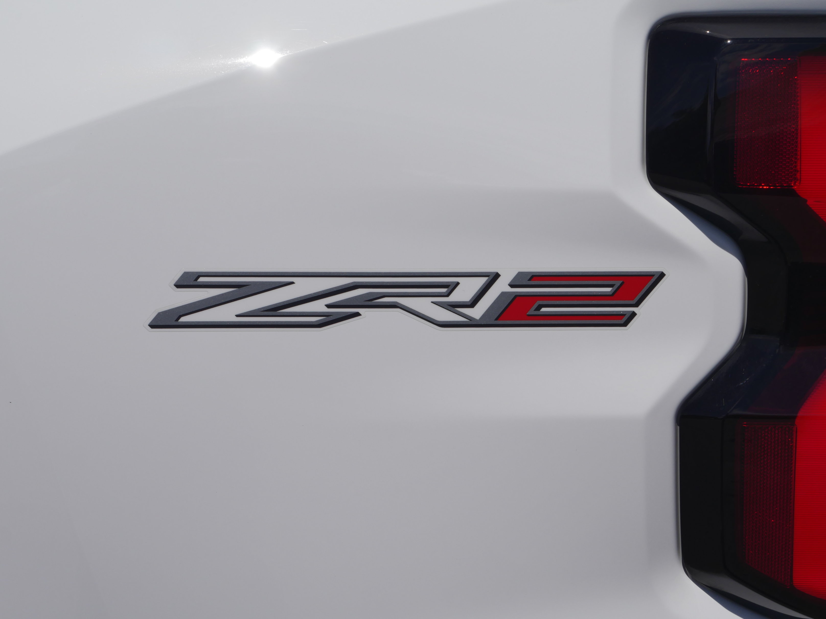 Used 2024 Chevrolet Colorado ZR2 w/ ZR2 Convenience Package III AWD/4WD image 9