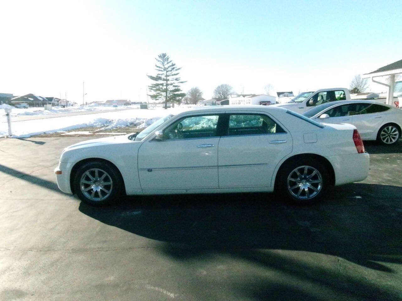 Used 2008 Chrysler 300 C w/ Luxury Group II image 7