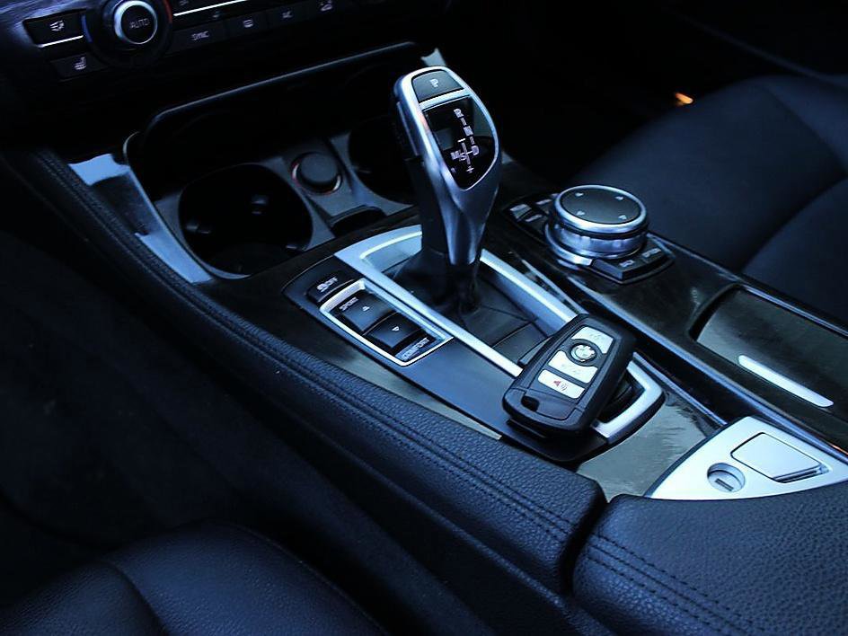 Used 2016 BMW 528i Sedan image 14