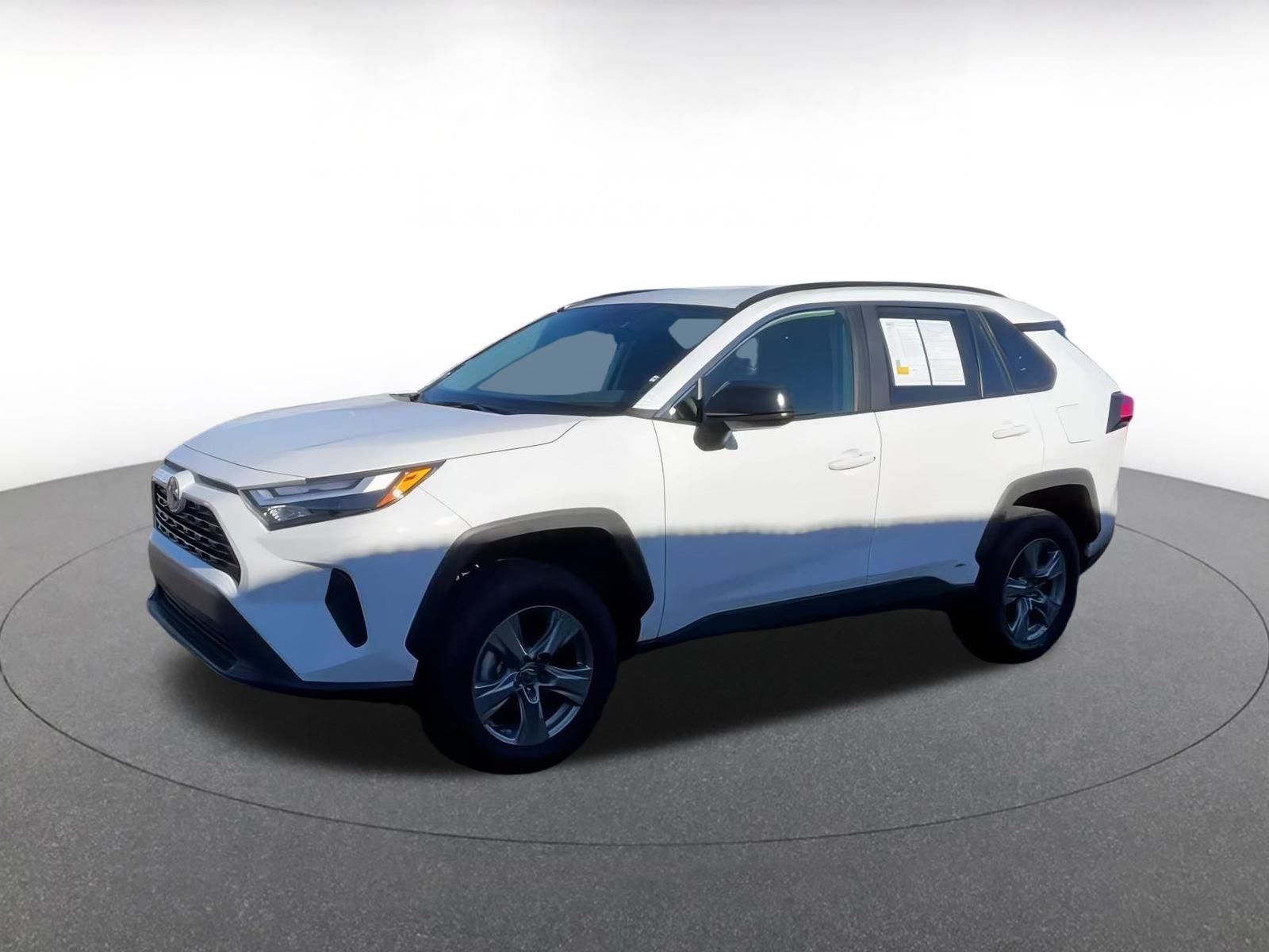 Used 2025 Toyota RAV4 LE image 7