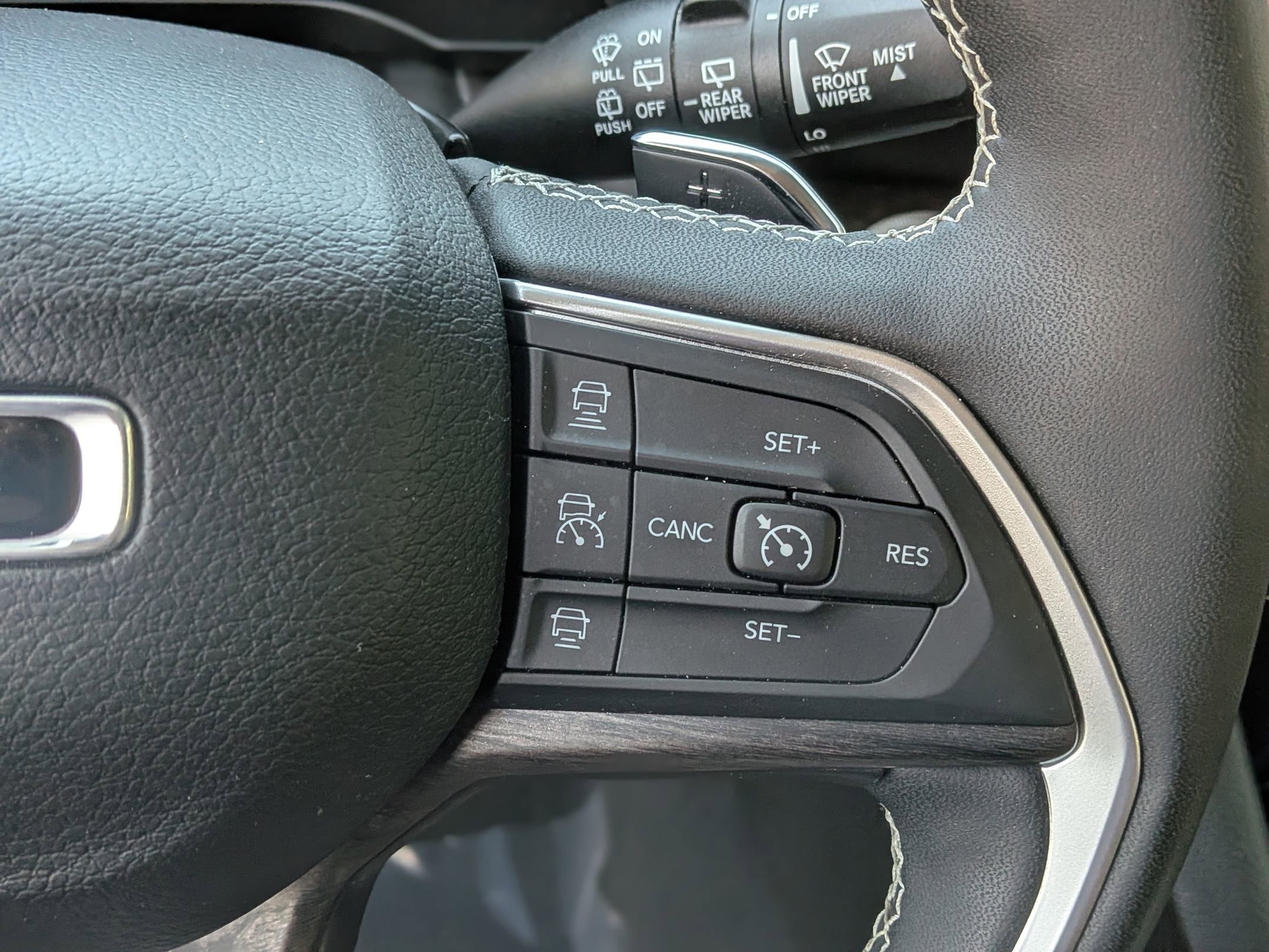 Used 2023 Jeep Grand Cherokee 4WD 4xe image 23