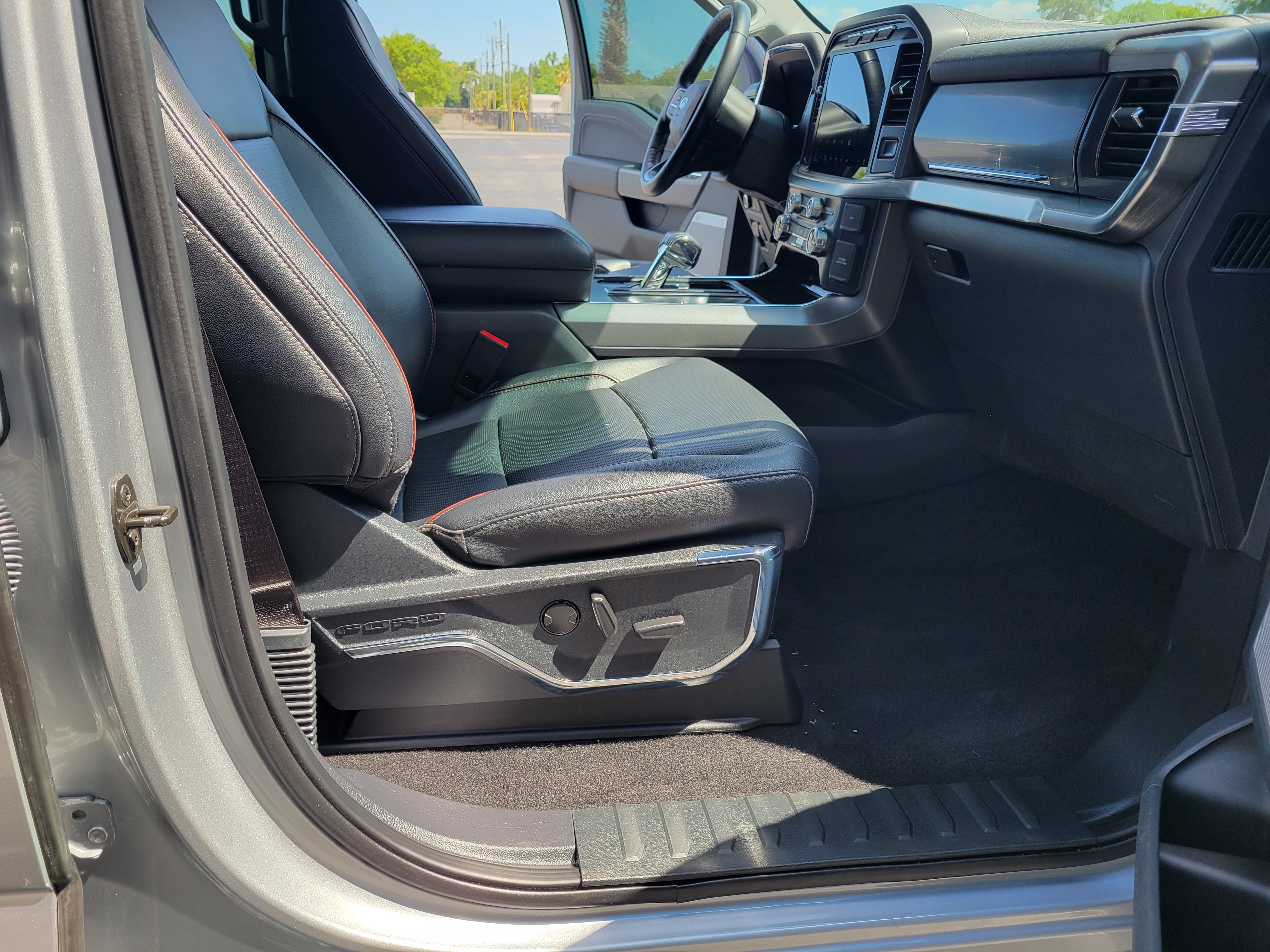 Used 2023 Ford F150 Lariat RWD image 30