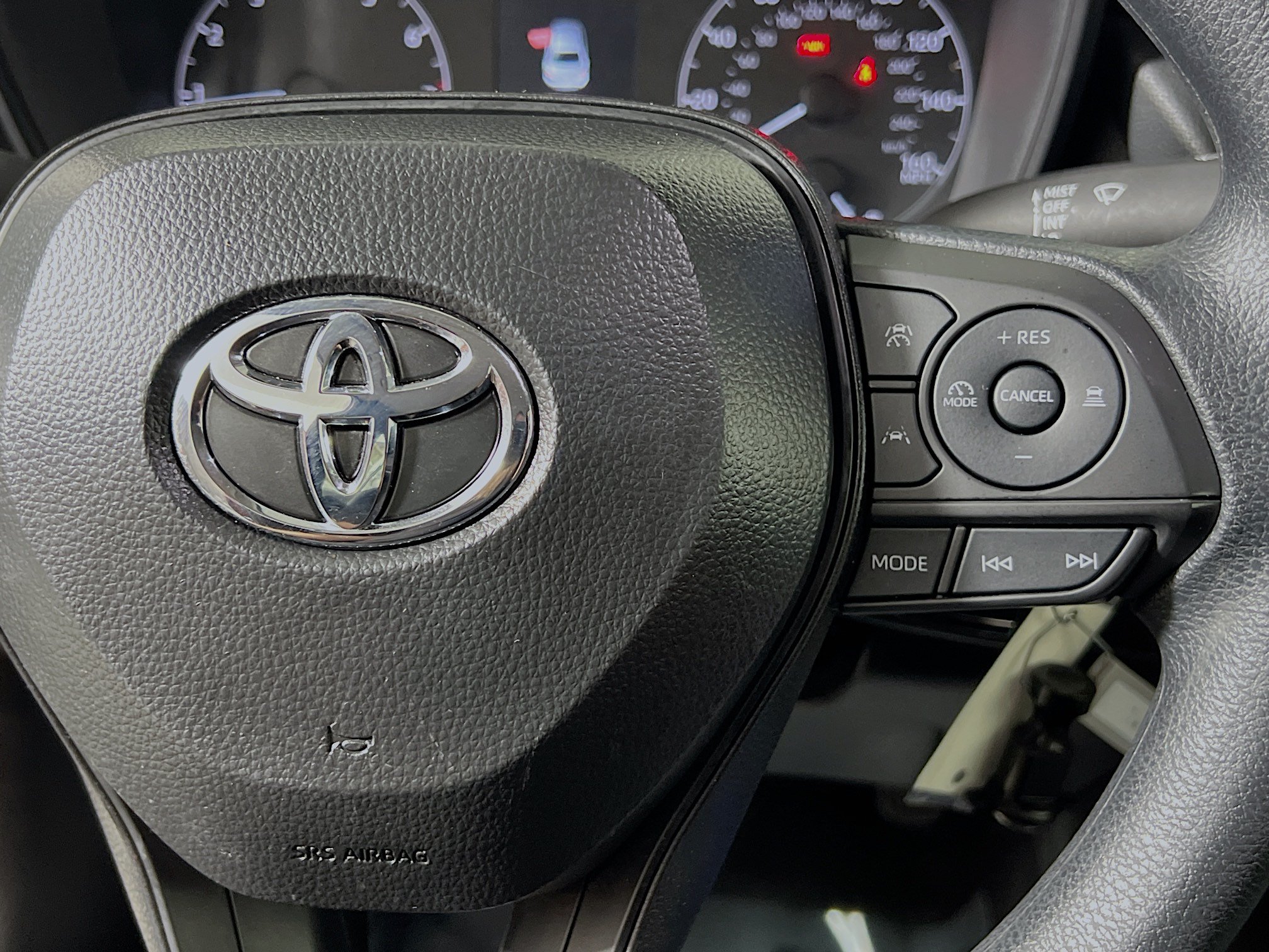 Used 2025 Toyota Corolla LE FWD image 20