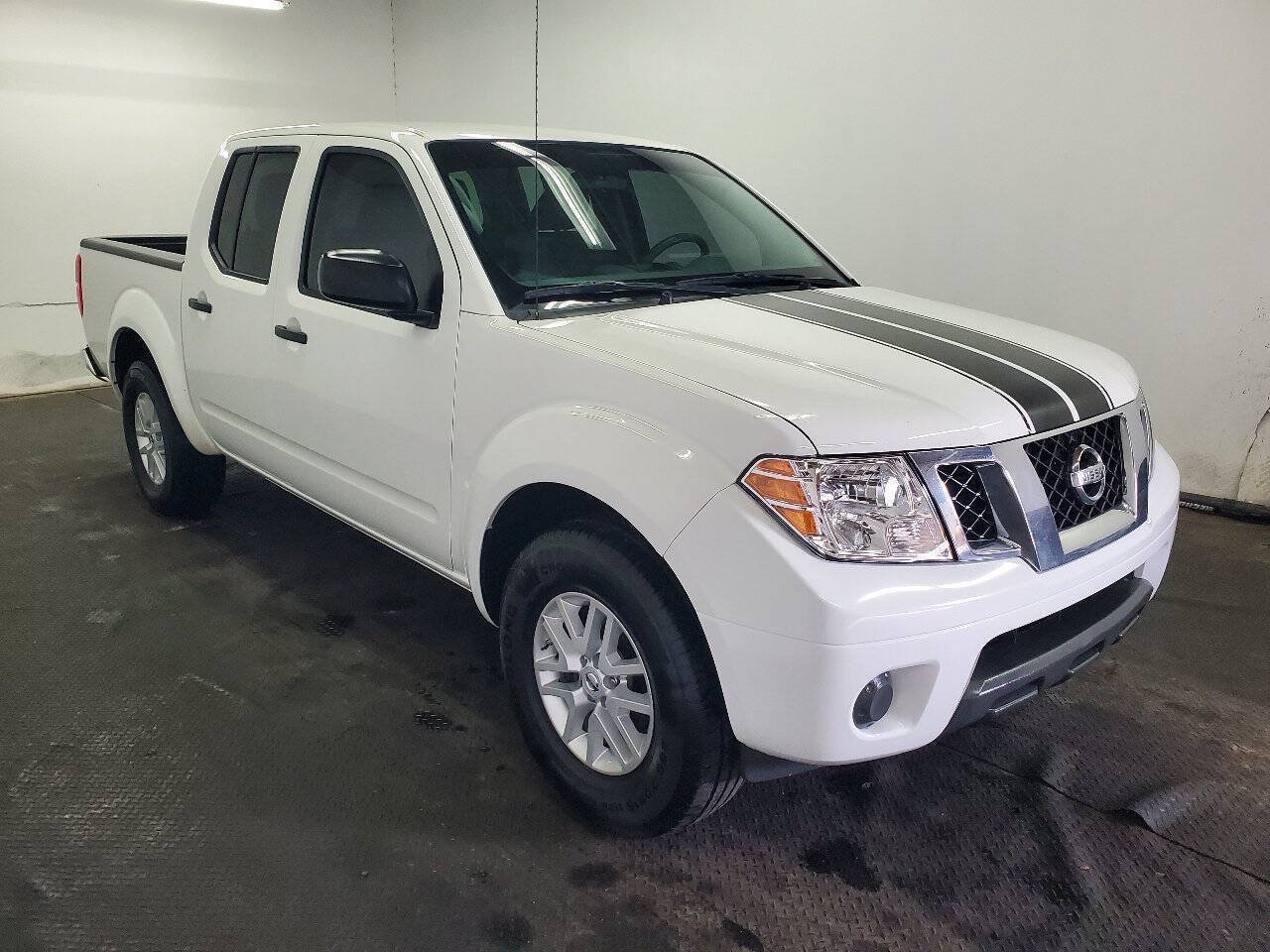 Used 2019 Nissan Frontier SV RWD image 3