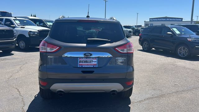 Used 2015 Ford Escape Titanium w/ Equipment Group 301A AWD/4WD image 4