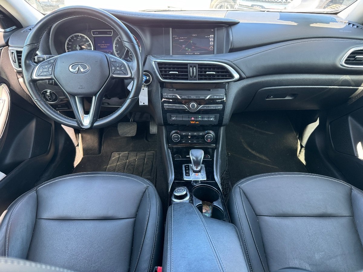 Used 2019 INFINITI QX30 w/ Cargo Package FWD image 15