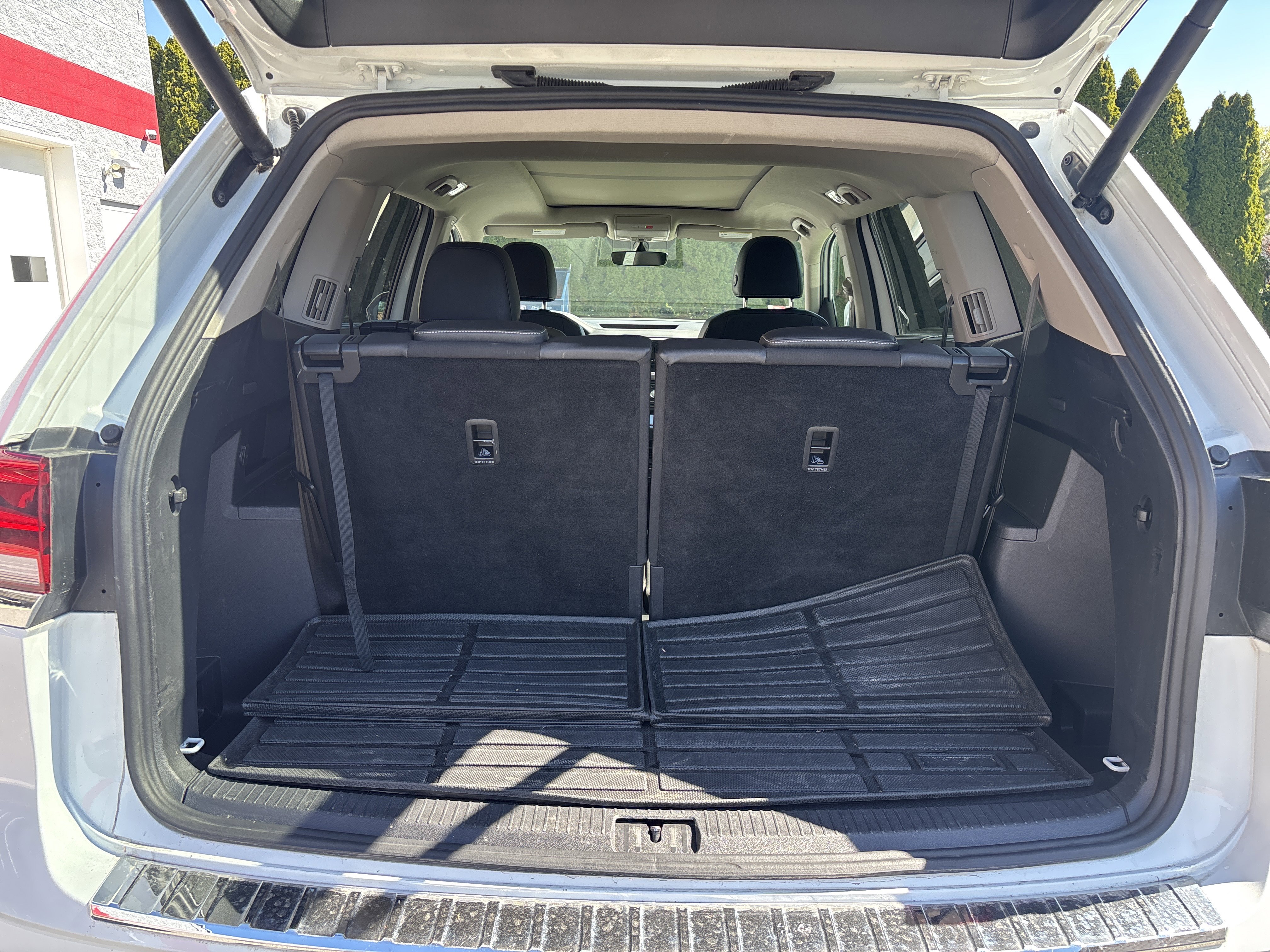 Used 2021 Volkswagen Atlas SE w/ Panoramic Sunroof Package AWD/4WD image 5