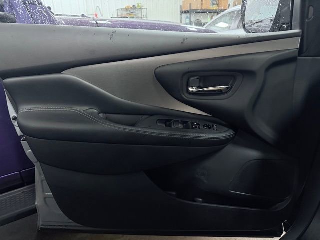 Used 2024 Nissan Murano SV w/ SV Midnight Edition Package AWD/4WD image 12