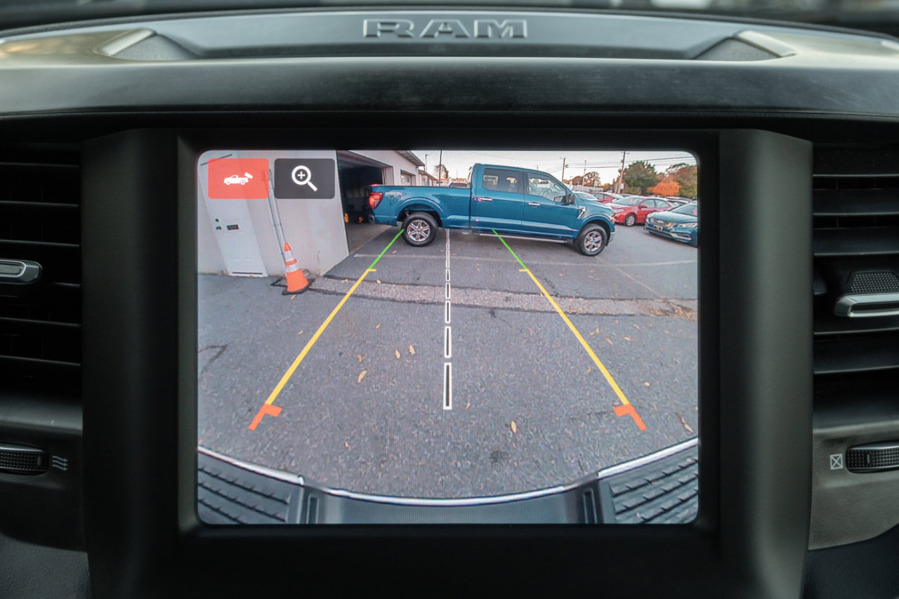 Used 2024 RAM 2500 Big Horn w/ Bed Utility Group image 26