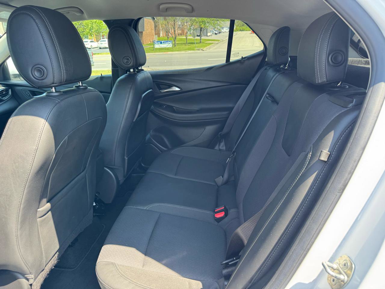 Used 2023 Buick Encore GX Select image 16