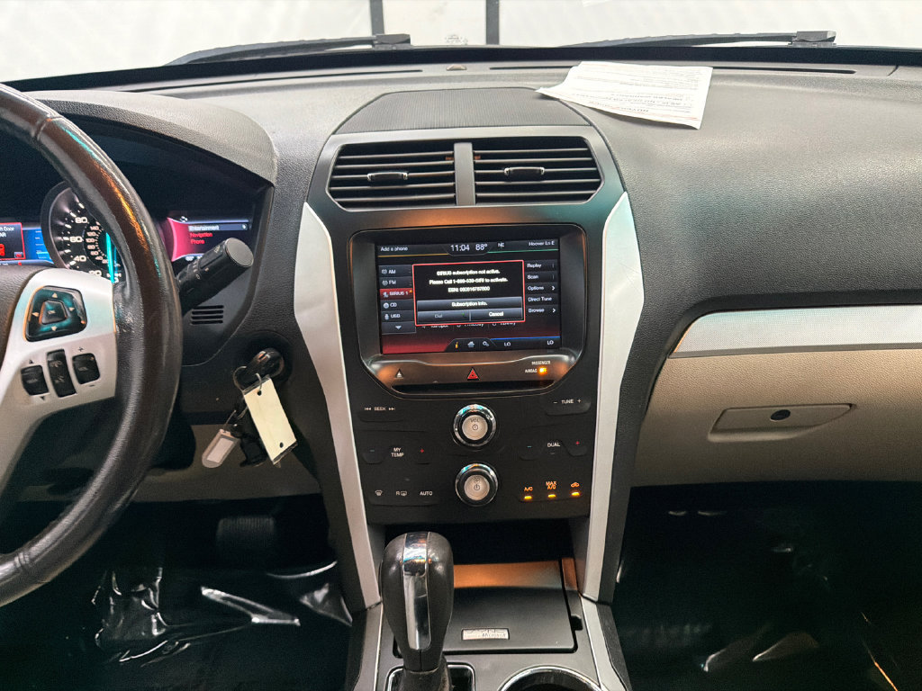 Used 2014 Ford Explorer XLT w/ Equipment Group 202A FWD image 29
