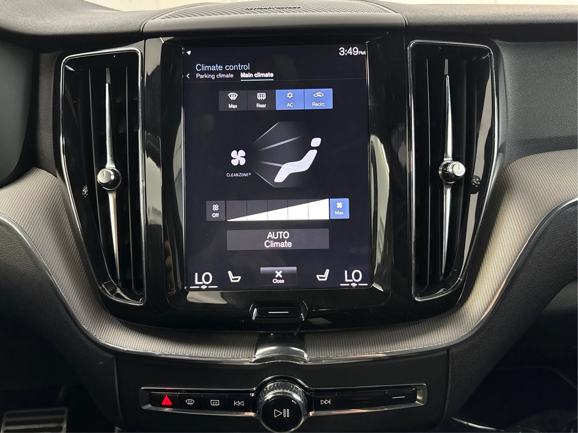 Used 2019 Volvo XC60 T6 R-Design AWD/4WD image 37