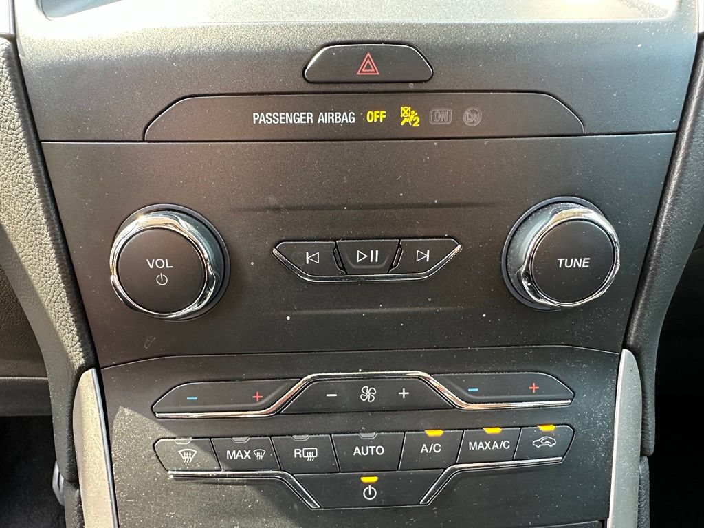 Used 2019 Ford Edge SEL FWD image 27