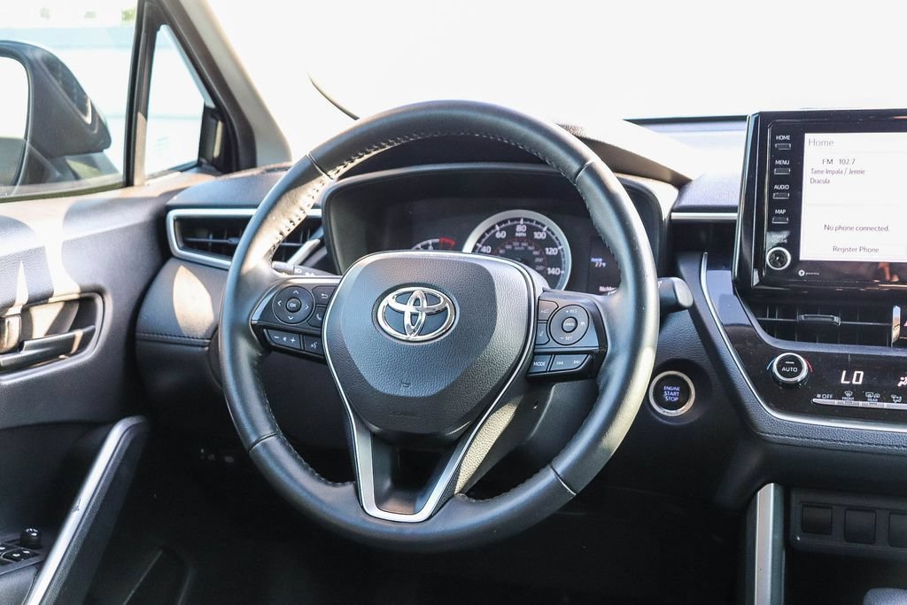Used 2022 Toyota Corolla Cross LE FWD image 18