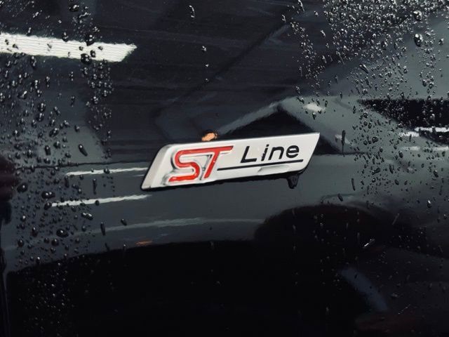 Used 2025 Ford Escape ST-Line image 6