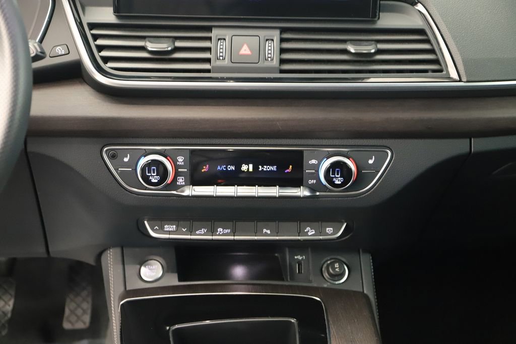 Certified 2024 Audi Q5 e Premium Plus AWD/4WD image 18