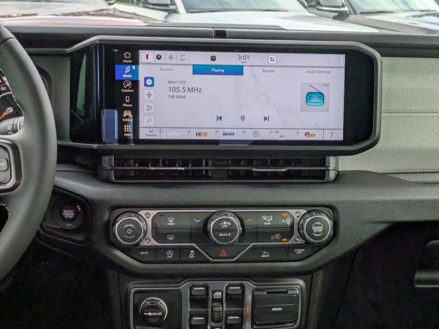 New 2026 Jeep Gladiator Sport image 16