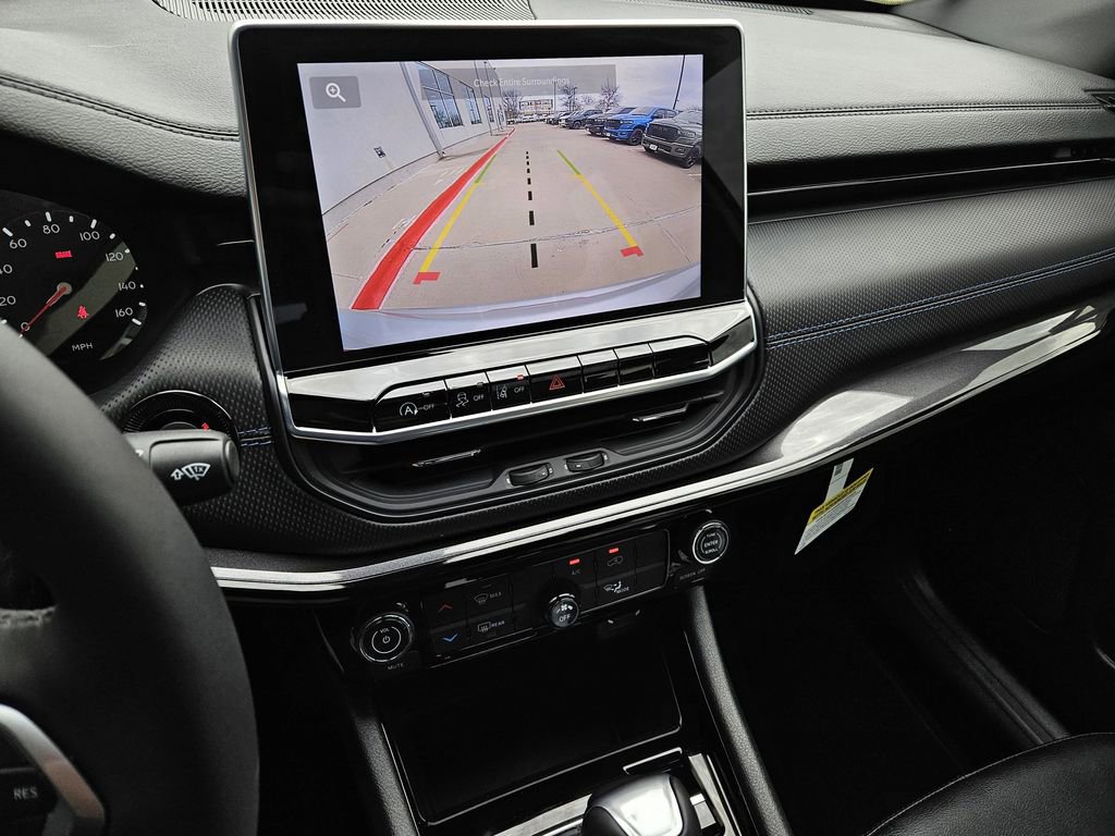 New 2026 Jeep Compass Latitude image 19