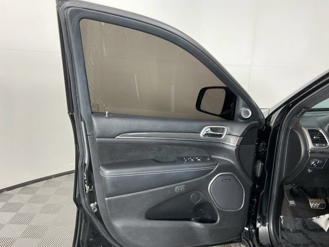 Used 2017 Jeep Grand Cherokee SRT AWD/4WD image 12