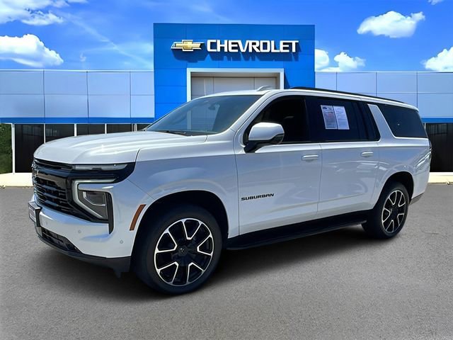 Used 2025 Chevrolet Suburban RST w/ Comfort Package AWD/4WD image 7