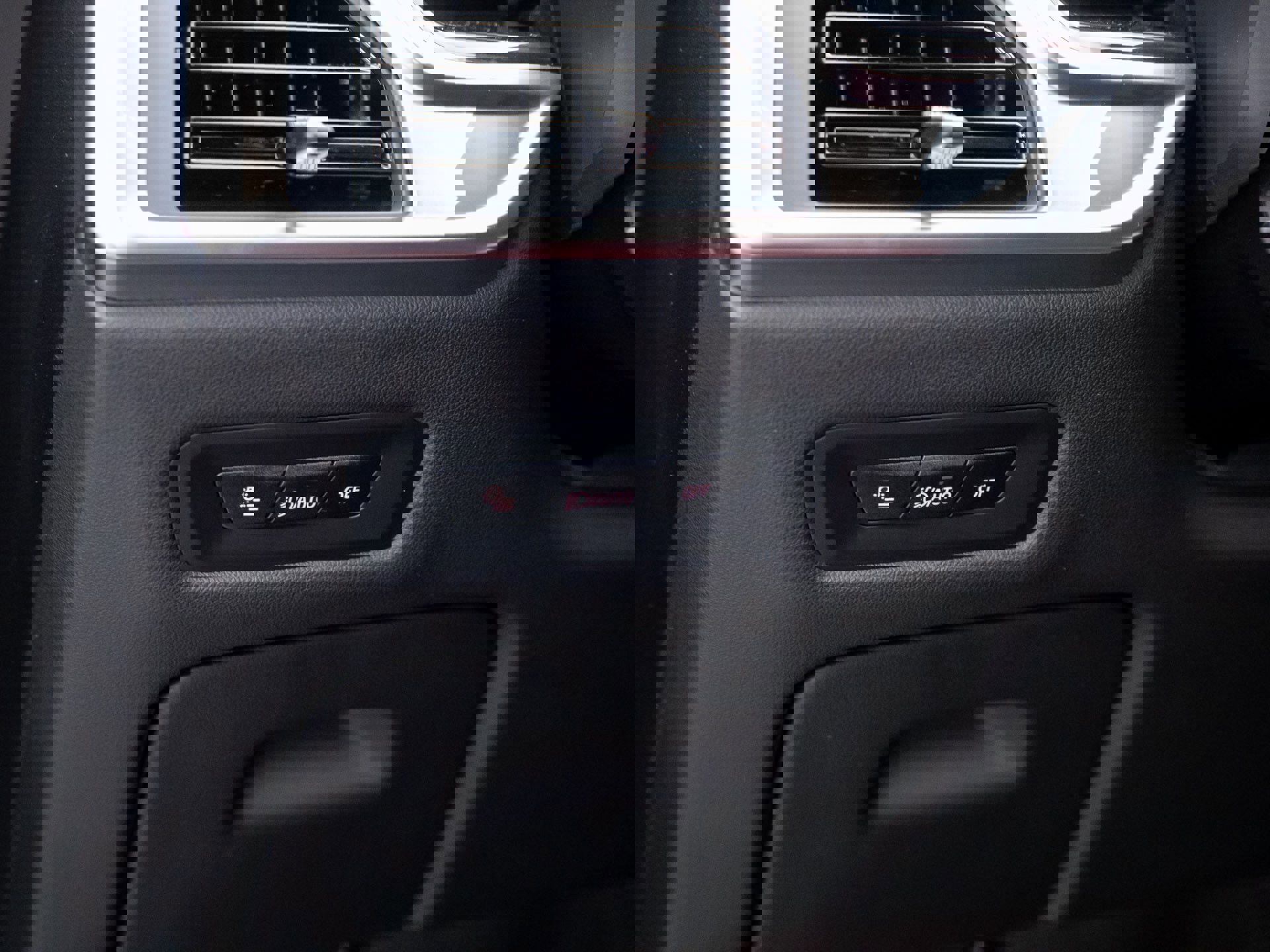 New 2026 BMW X6 M60i image 19