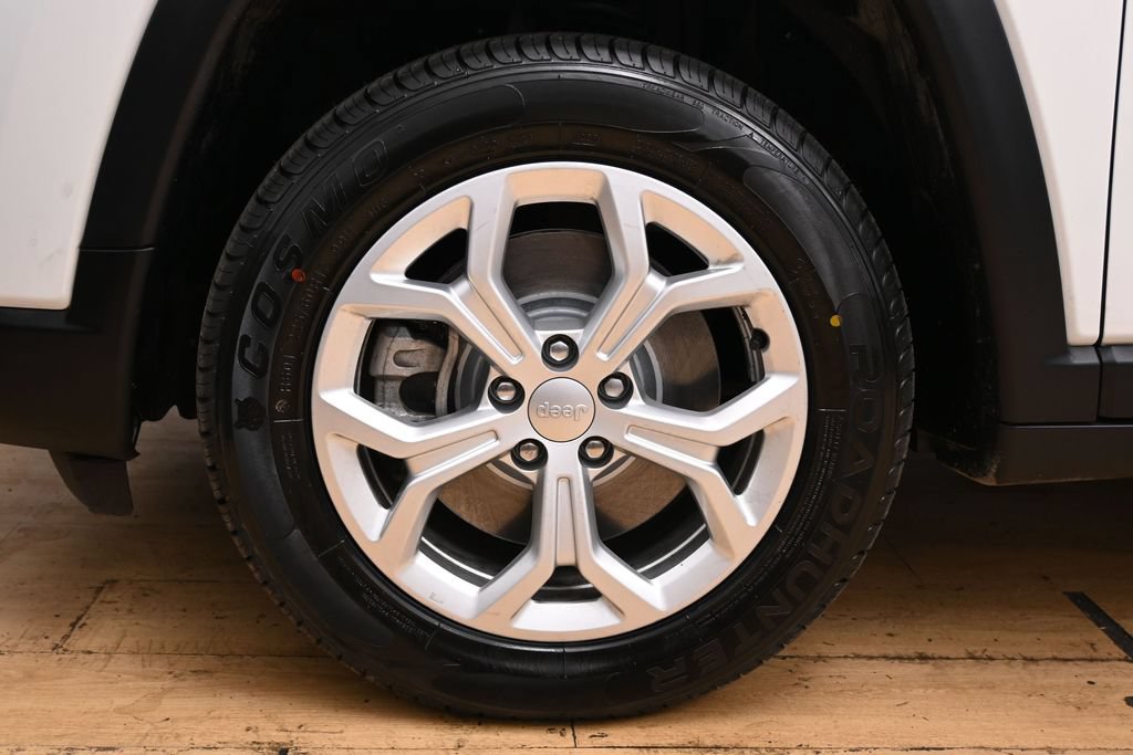 Used 2024 Jeep Compass Latitude AWD/4WD image 11