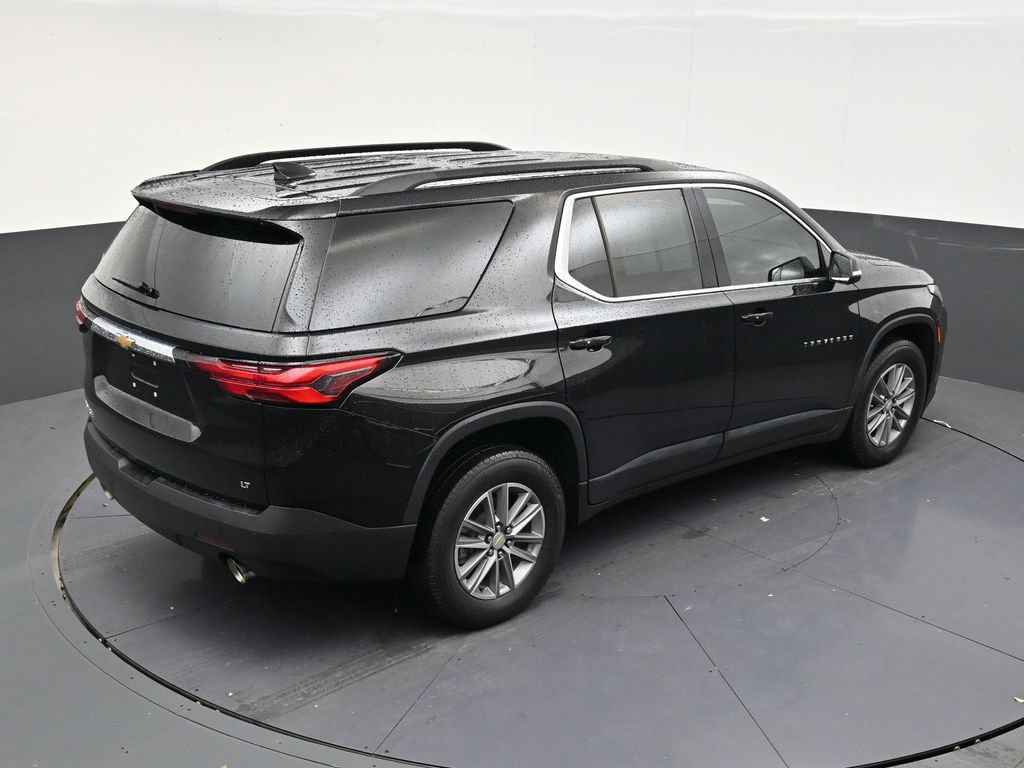 Used 2023 Chevrolet Traverse LT FWD image 16