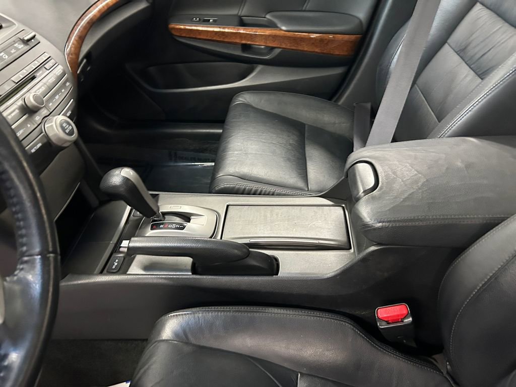Used 2011 Honda Accord EX-L image 9