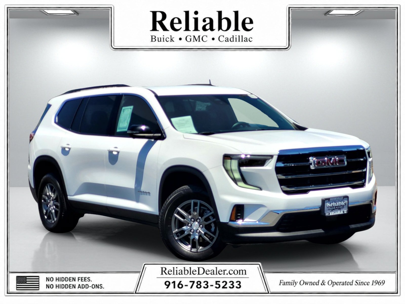 Used 2025 GMC Acadia Elevation FWD image 1