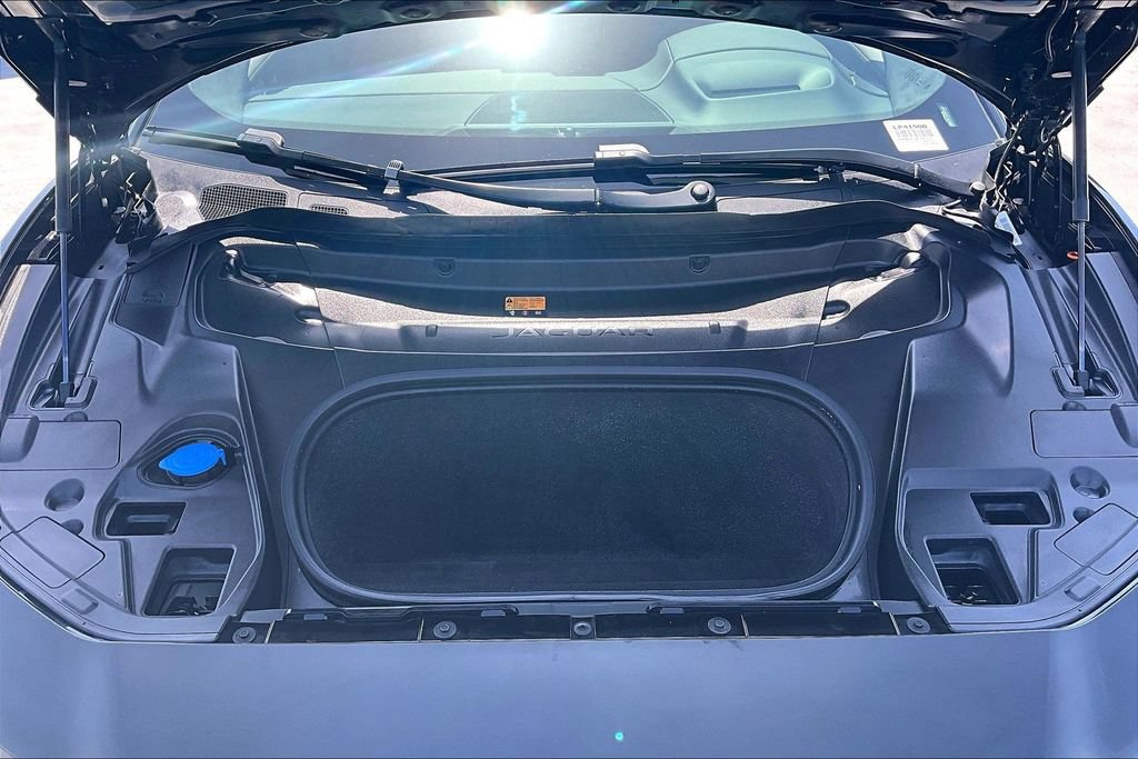 Certified 2024 Jaguar I-PACE R-Dynamic HSE AWD/4WD image 28