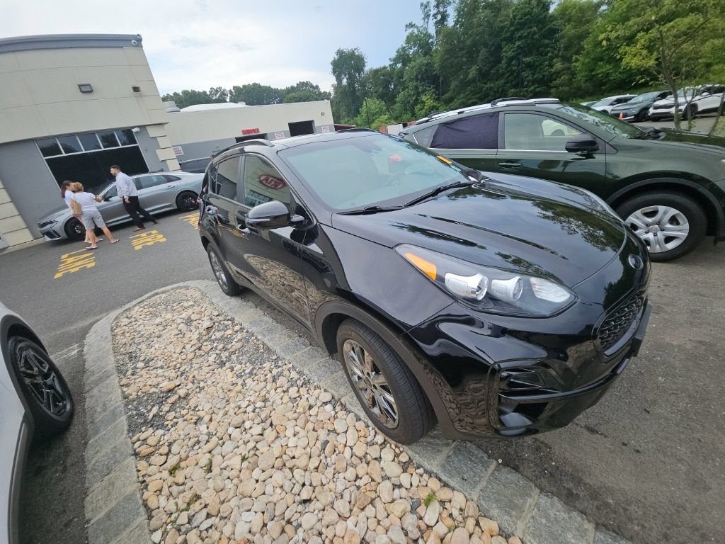 Certified 2022 Kia Sportage Nightfall Edition w/ Nighfall AWD Premium Package image 7