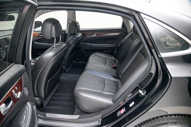 Used 2013 Hyundai Equus Signature image 24